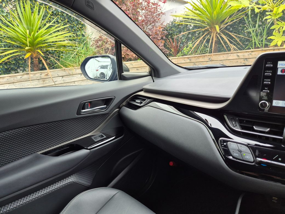 Toyota C-HR 1.8 HYBRID / SOL NERO WITH SAFETEY PACK 2 / TAX €160 — thumbnail 27