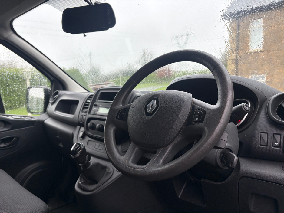 2021 Renault Trafic 2L Diesel For Sale Images