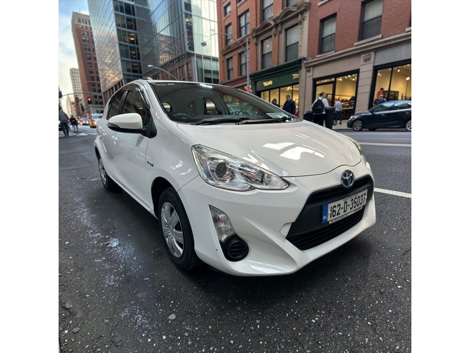 2016 Toyota Aqua For Sale Images