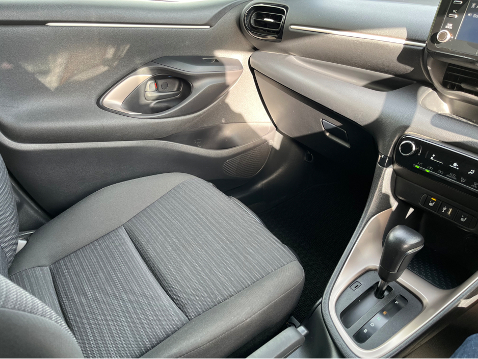 2022 Toyota Vitz 1.5L Petrol Hybrid For Sale Images