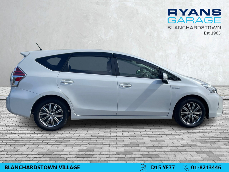 2019 Toyota Prius Alpha 1.8L Petrol Hybrid For Sale Images