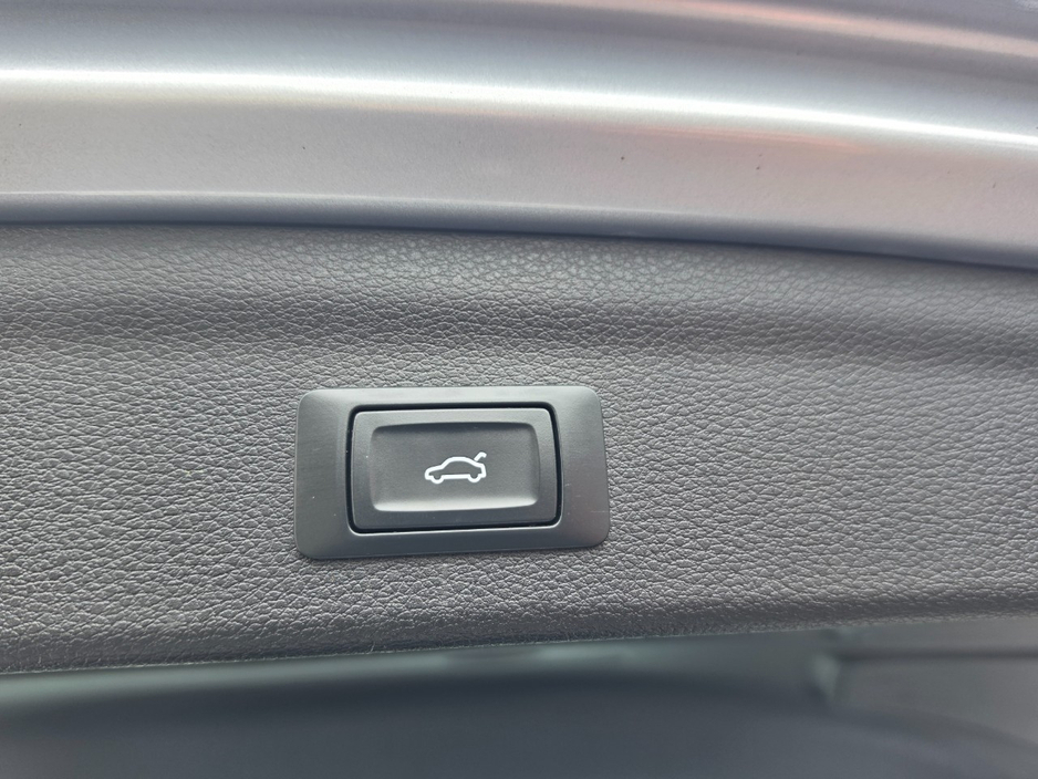 2021 Audi Q3 2L Diesel For Sale Images