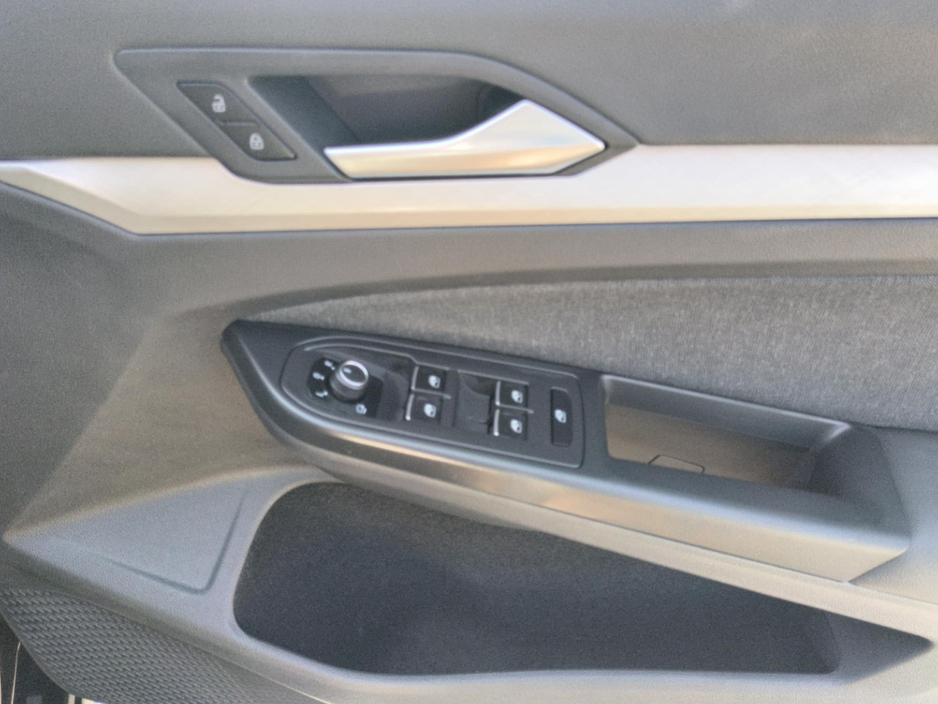 2023 Volkswagen Golf 1L Petrol For Sale Images