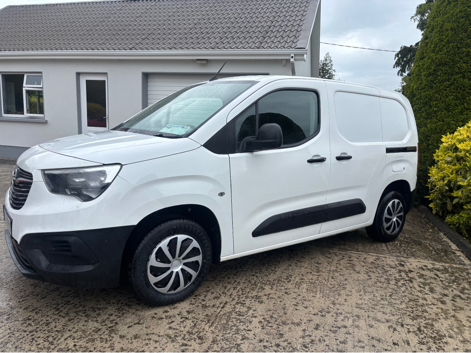 2021 Opel Combo 1.5L Diesel For Sale Images