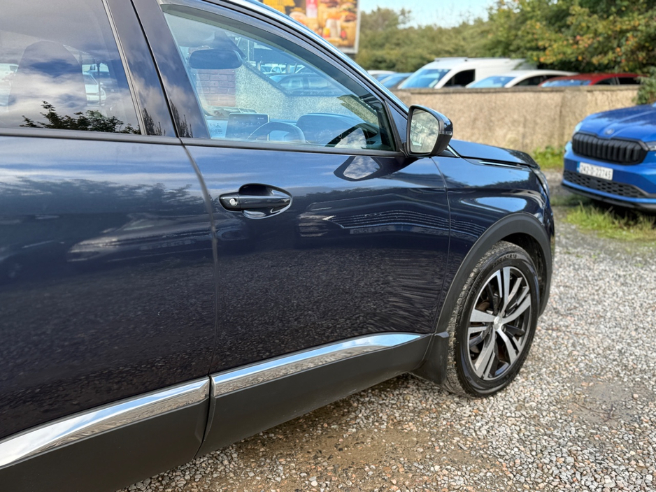 2019 Peugeot 5008 1.5L Diesel For Sale Images