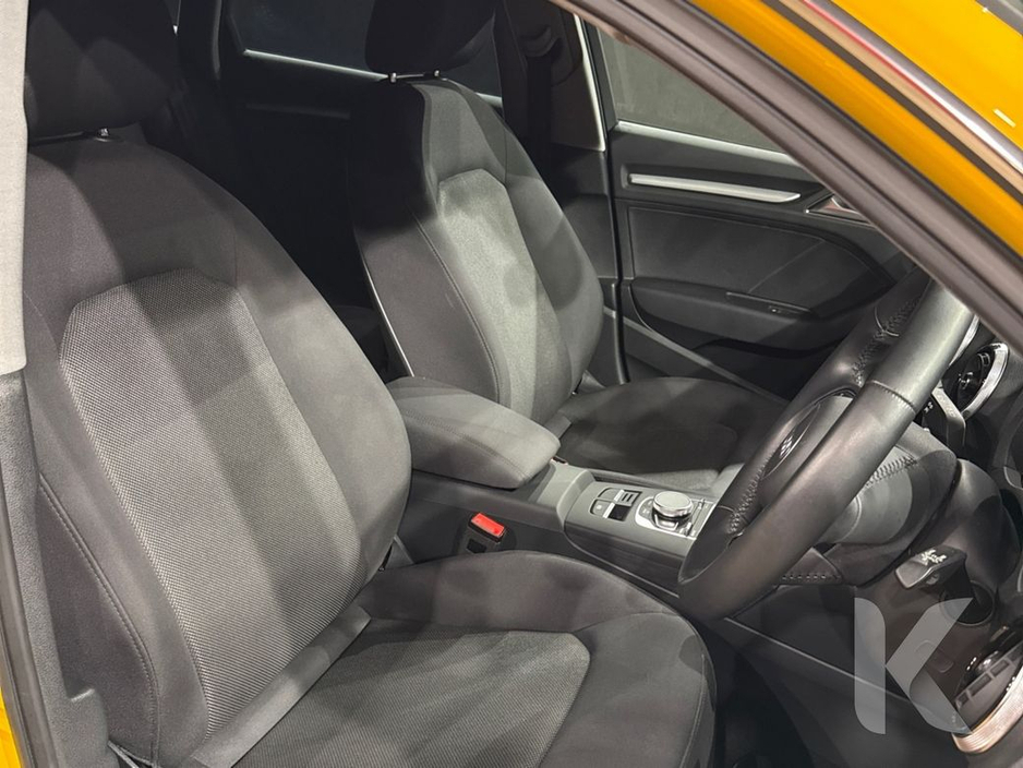 Audi A3 1.4L TFSI AUTOMATIC - REVERSE CAMERA - CRUISE CONTROL - MULTI FUNCTION STEERING WHEEL - HEATING / AC CONTROLS - ELECTRIC WINDOWS — thumbnail 18
