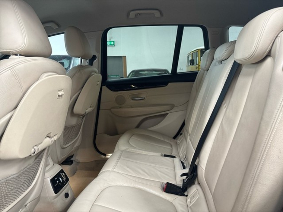 BMW 2 Series 216D GRAND TOURER SE ZA2J 4DR AUTO - 7 seater — thumbnail 7