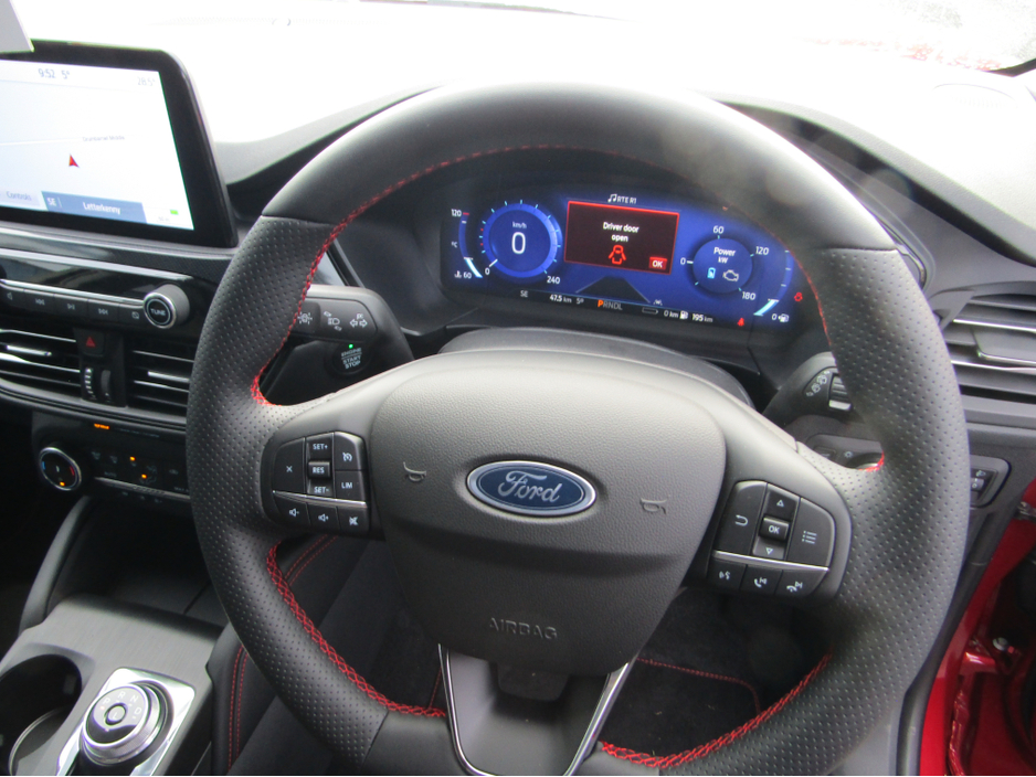 2025 Ford Kuga 2.5L Petrol Plug-in Hybrid For Sale Images