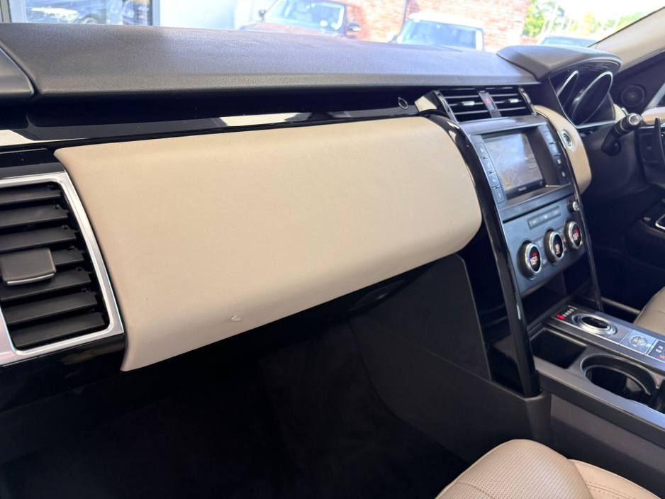 2017 Land Rover Discovery 2L Diesel For Sale Images