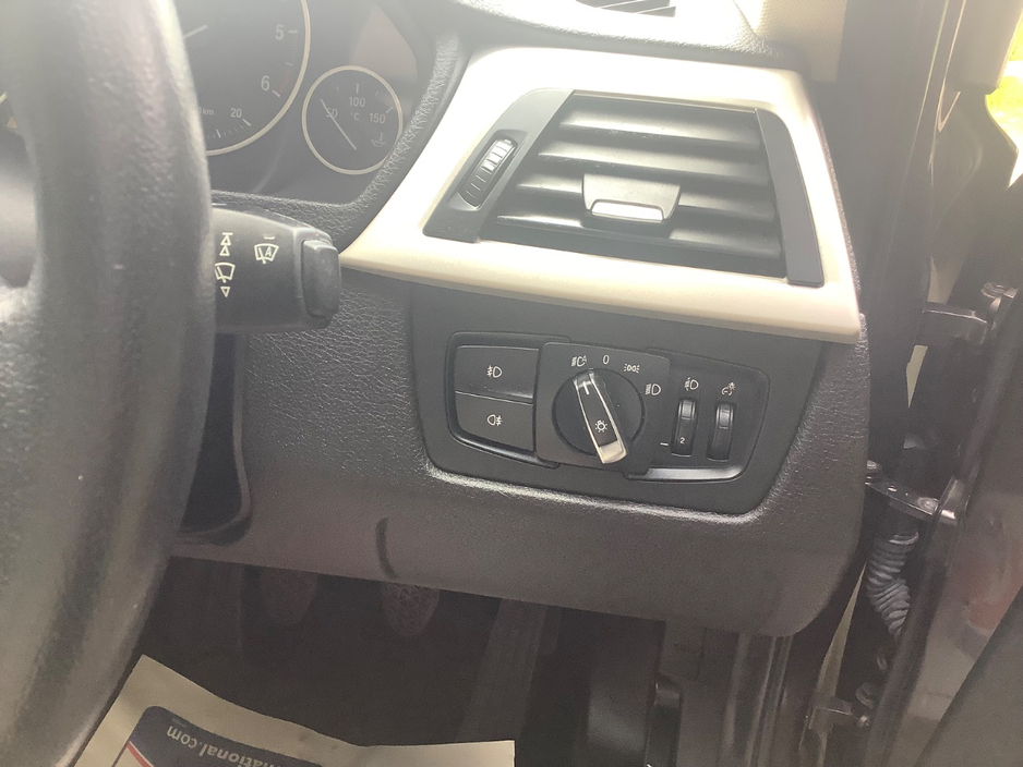 2015 BMW 3 Series 2L Diesel For Sale Images