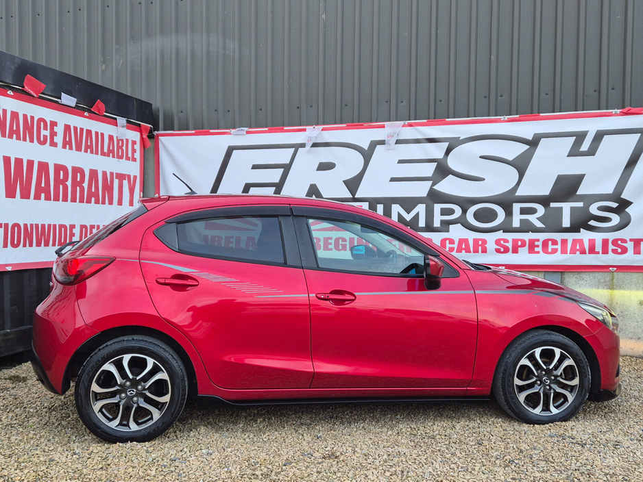 Mazda Demio — thumbnail 3