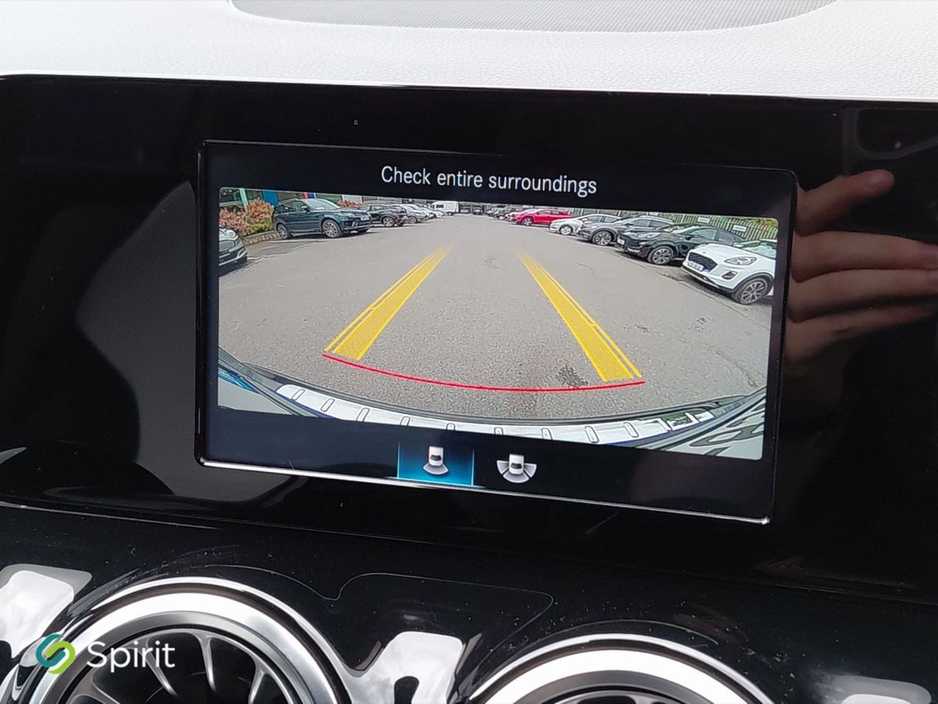 Mercedes-Benz GLA Class GLA 200 d Auto AMG Line Black Edition — thumbnail 14