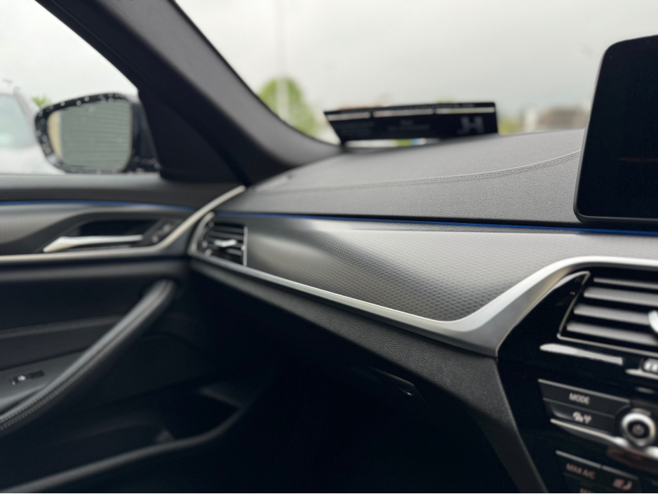 2023 BMW 5 Series 2.0L Petrol Plug-in Hybrid For Sale Images