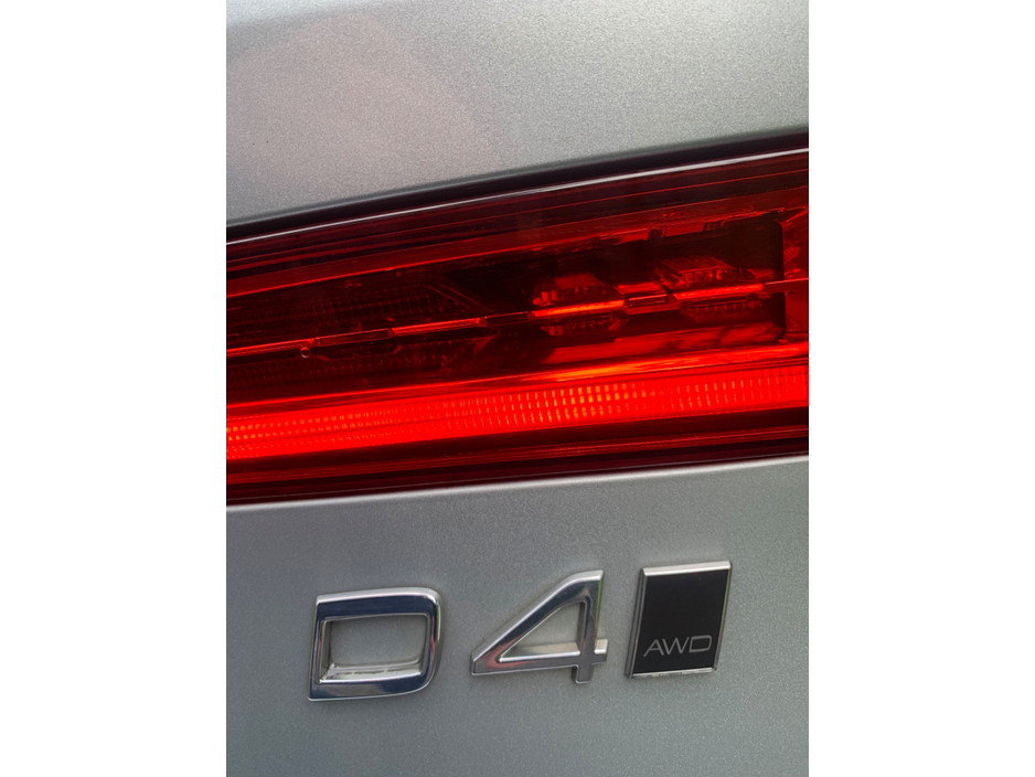 2018 Volvo XC60 2L Diesel For Sale Images