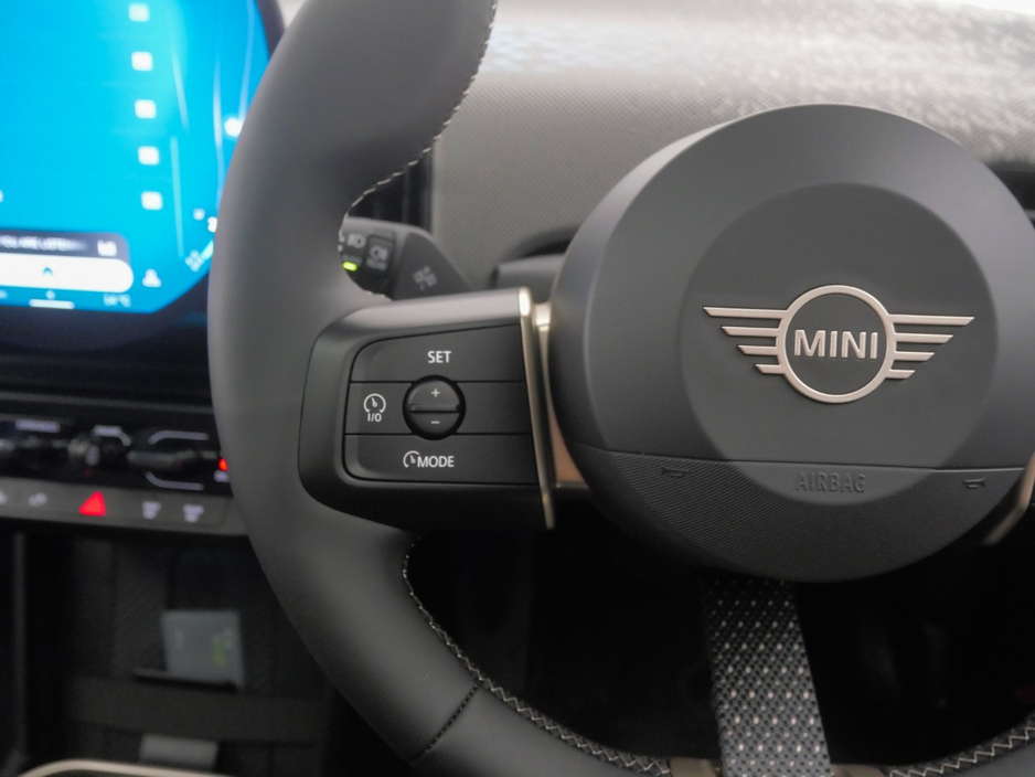 2025 MINI Cooper S 2L Petrol For Sale Images