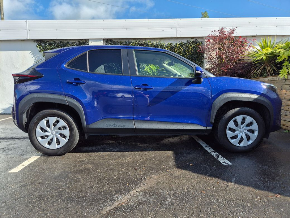 Toyota Yaris Cross 1.5 HYBRID / X SPEC / LOW MILEAGE / TAX €150 — thumbnail 11