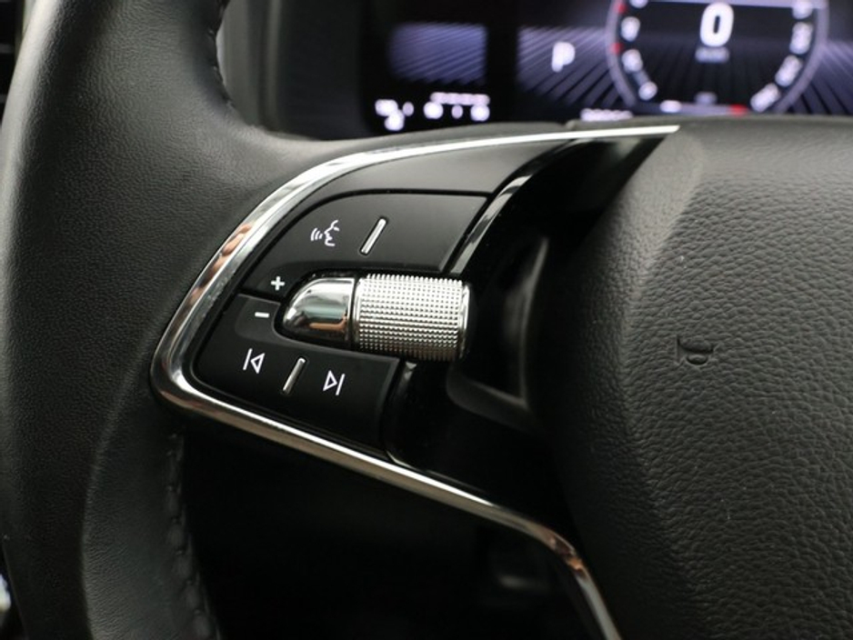 Skoda Karoq Ambition Auto — thumbnail 14