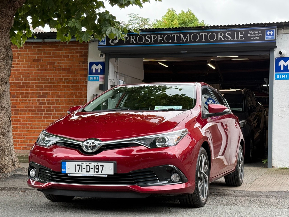 2017 Toyota Auris For Sale Images