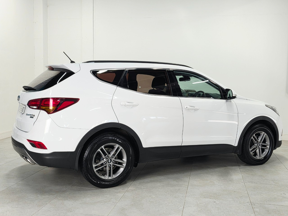 2017 Hyundai Santa Fe 2.2L Diesel For Sale Images