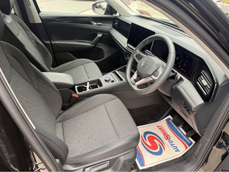 2025 Volkswagen Tiguan 2L Diesel For Sale Images