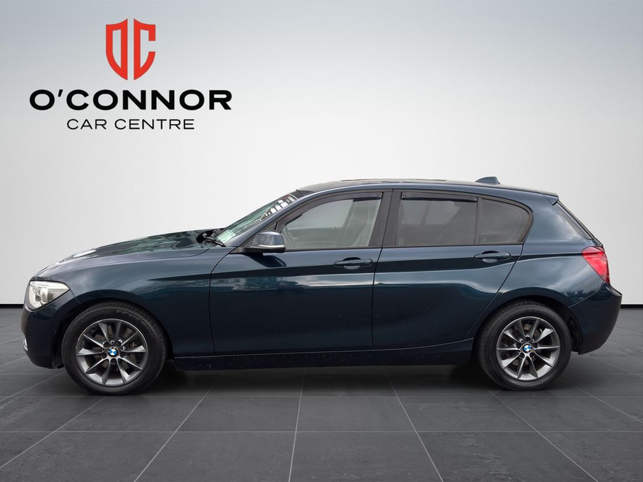 BMW 1 Series 116i Urban "Small car… big attitude" — thumbnail 4