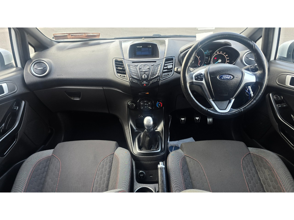 Ford Fiesta 1.0 100PS 5SPEED 4 4DR ST-LINE — thumbnail 7