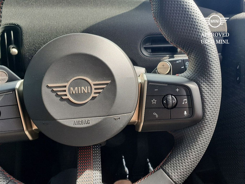 2024 MINI Hatch 2L Petrol For Sale Images