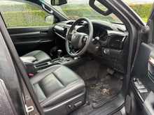 2025 Toyota Hilux 2.8L Diesel For Sale Images