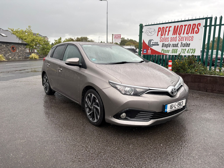 2016 Toyota Auris For Sale Images