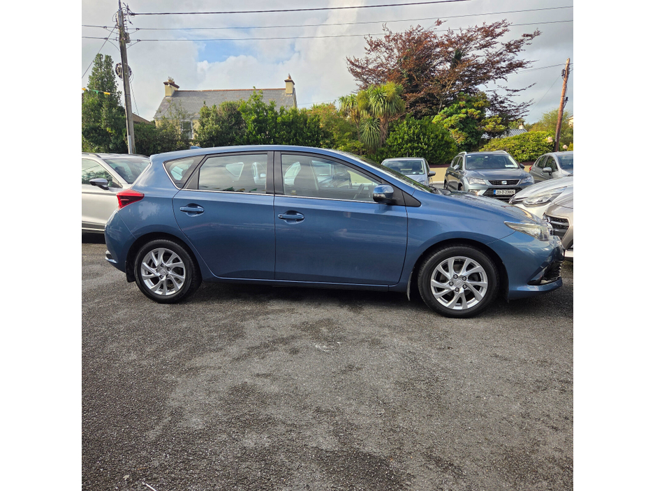 2016 Toyota Auris 1.2L Petrol For Sale Images