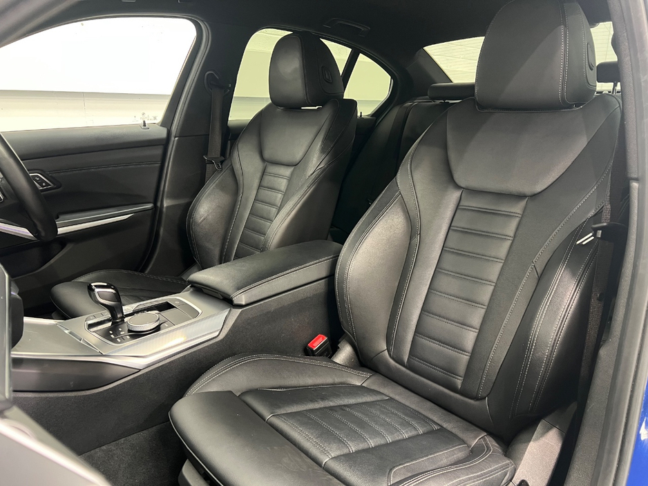 2022 BMW 3 Series 2L Petrol Plug-in Hybrid For Sale Images