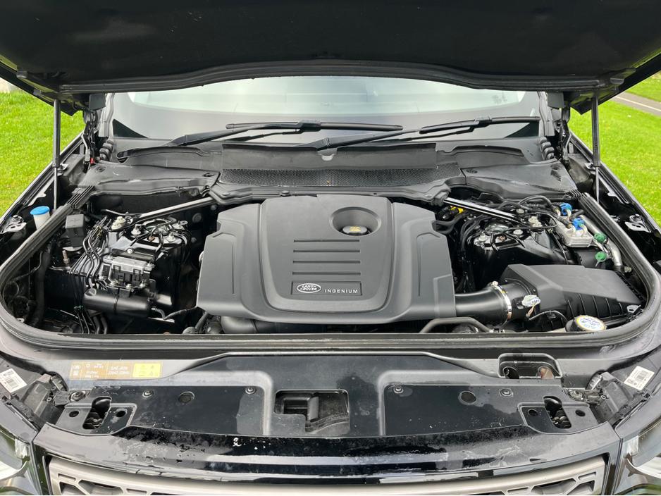 2019 Land Rover Discovery 2L Diesel For Sale Images