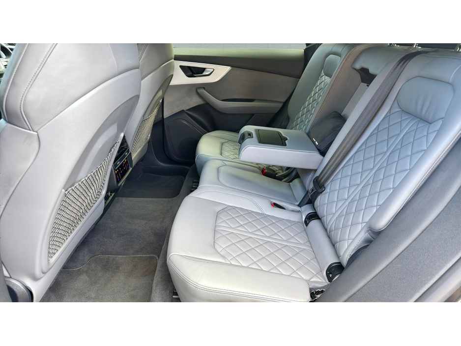 2023 Audi Q8 3L Diesel For Sale Images