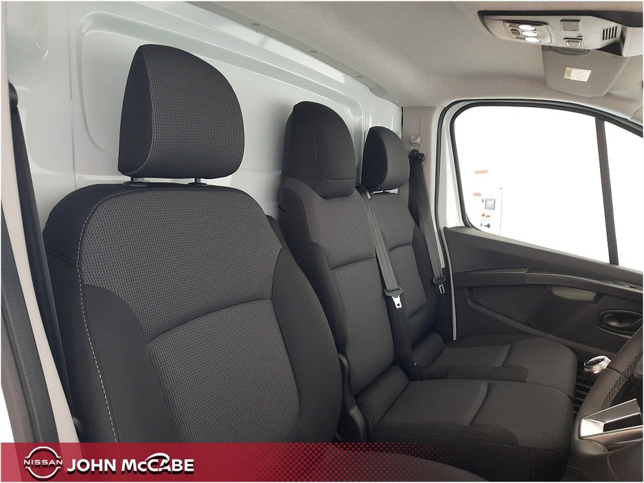 2026 Nissan Primastar 2L Diesel For Sale Images