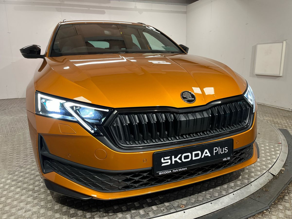 Skoda Octavia Sportline Combi DSG 2.0TDI 150BHP - Reversing Camera - Climate Control - Heated Seats - Cruise Control - Keyless Start - Apple CarPlay/Android Auto — thumbnail 20