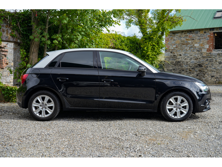 Audi A1 1.4 Petrol Automatic 5Door — thumbnail 6