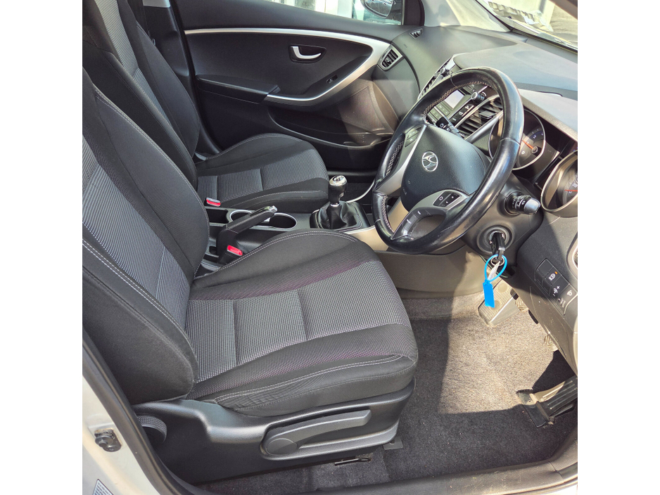 2013 Hyundai i30 1.4L Petrol For Sale Images