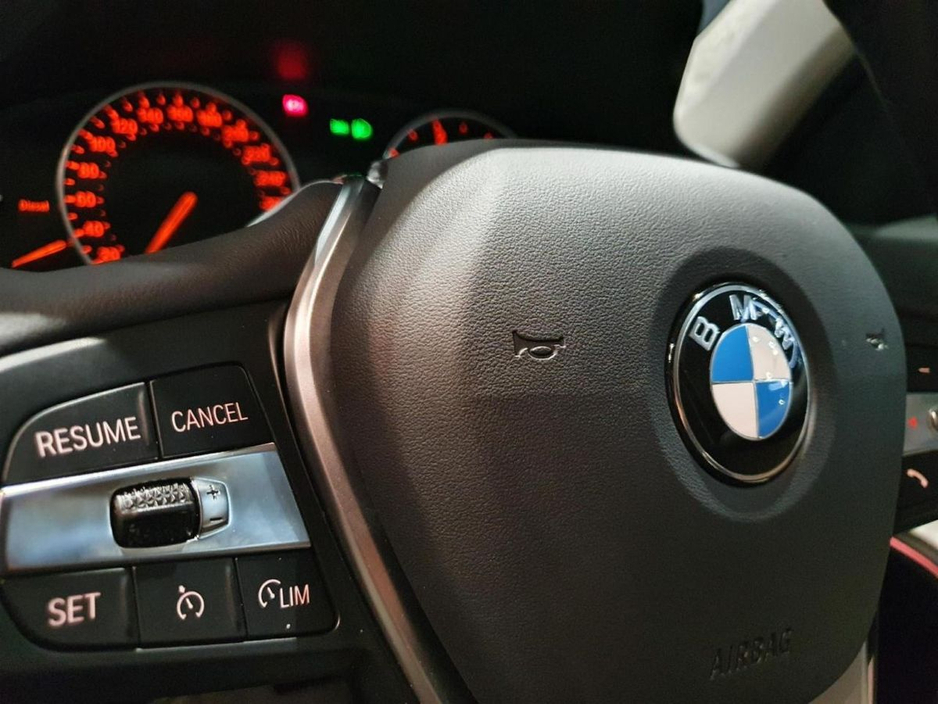 BMW 3 Series 318d Sport Saloon — thumbnail 17