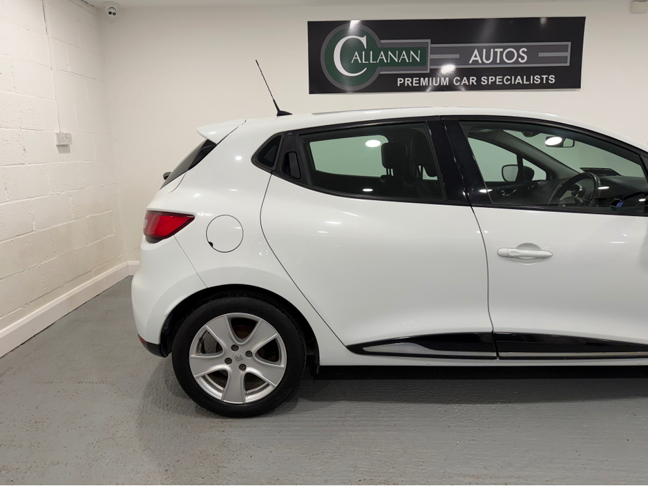 2015 Renault Clio 1.1L Petrol For Sale Images