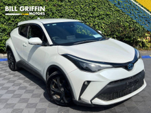 Toyota C-HR 1.8 HYBRID AUTO // APPLE CARPLAY/ANDROID AUTO // 360 PARKING CAMERA // ADAPTIVE CRUISE CONTROL