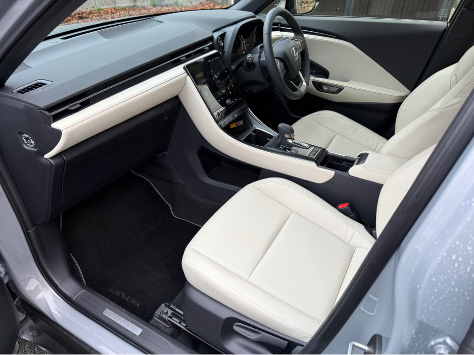 2025 Lexus LBX 1.5L Hybrid For Sale Images