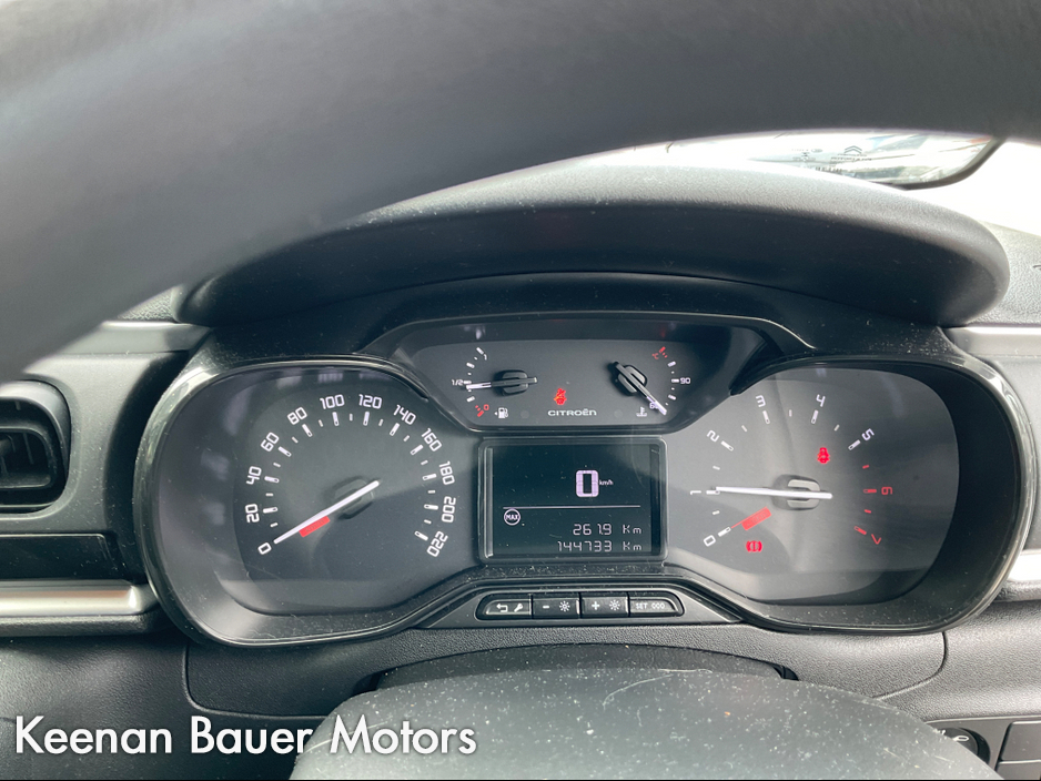 Citroen C3 FEEL EXCLUSIVE 1.2 PURETECH 83 4 4DR — thumbnail 9