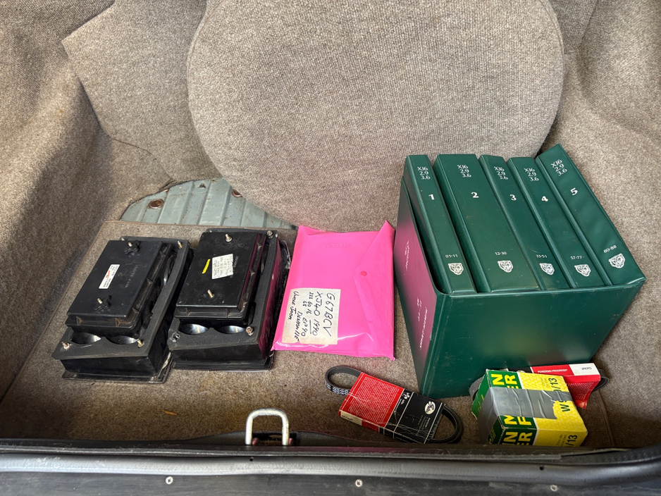 1990 Jaguar XJ6 2.9L Petrol For Sale Images