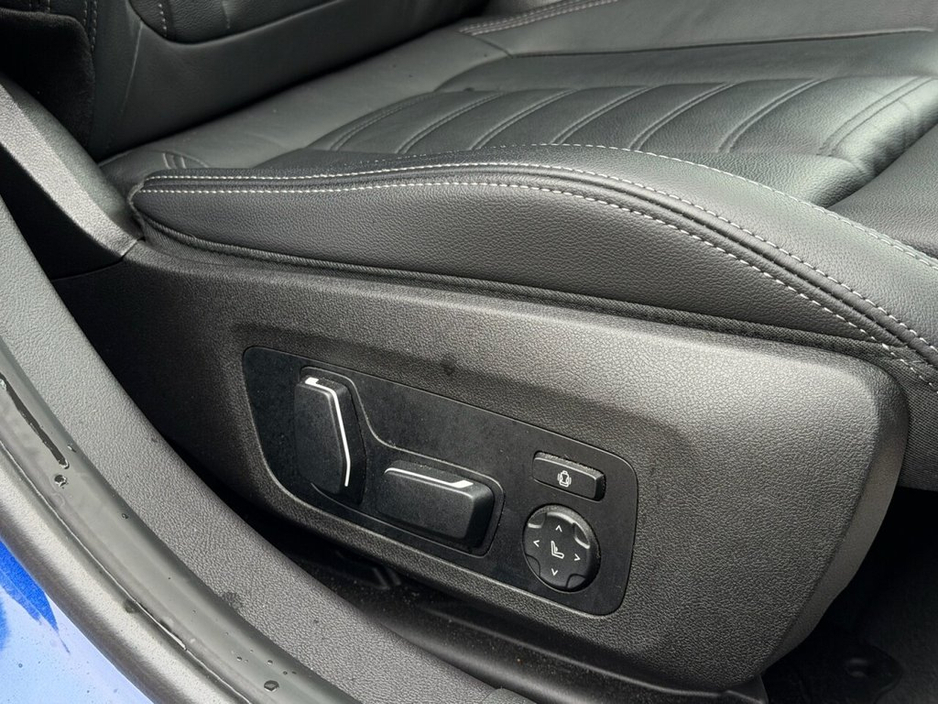 2023 BMW 3 Series 2L Diesel Hybrid For Sale Images