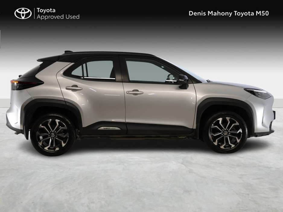 Toyota Yaris Cross Luna Sport Hybrid — thumbnail 3