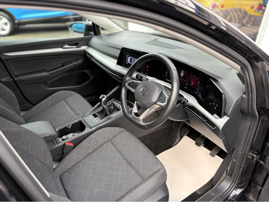 2023 Volkswagen Golf 1L Petrol For Sale Images