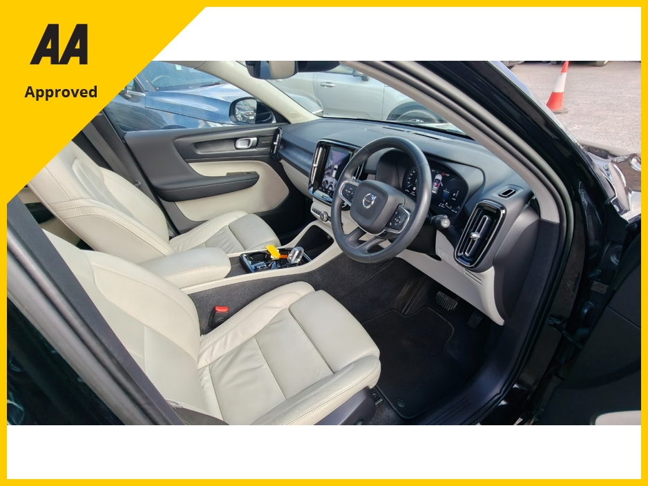 2022 Volvo XC40 1.5L Petrol Plug-in Hybrid For Sale Images