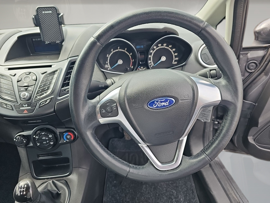 Ford Fiesta ZETEC 1.25 60PS M5 5DR MCA 4DR — thumbnail 11