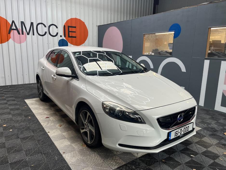 Used Volvo V40 2016 in Dublin