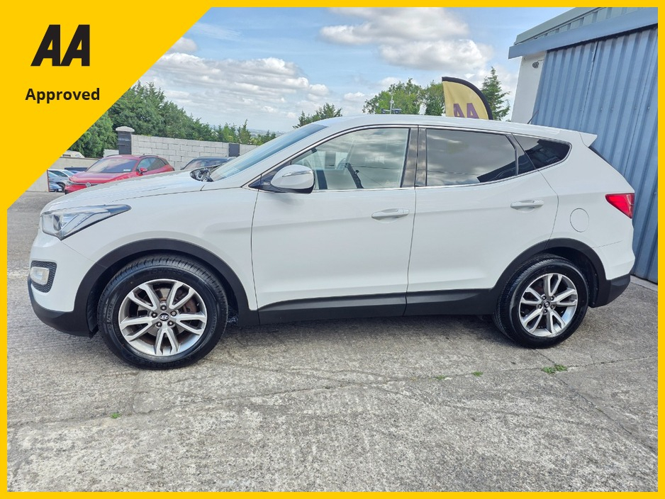 2014 Hyundai Santa Fe 2.2L Diesel For Sale Images